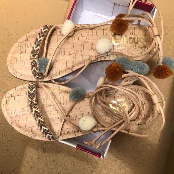 Circus by Sam Edelman sandals - Picture 4 of 6